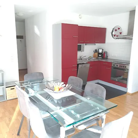 Family Sonja Terrace & Mountain View Appartamento