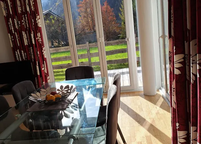 Family Sonja Terrace & Mountain View Appartement